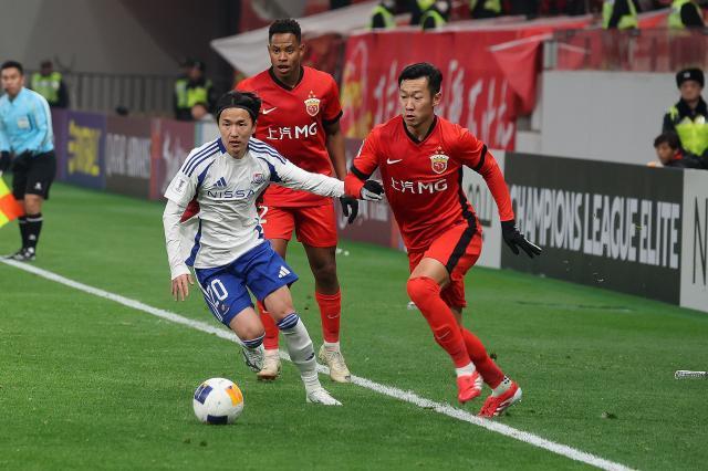 半岛体育-海港从连败到连胜渐入佳境：再会横滨更有底气了！